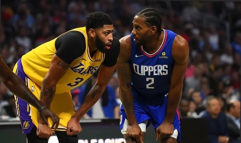 FIFPRO年度最佳11人：登贝莱、姆巴佩、亚马尔领衔，贝林厄姆入围（FIFPRO年度最佳11人候选公布：姆巴佩、登贝莱、亚马尔领衔，贝林厄姆在列）