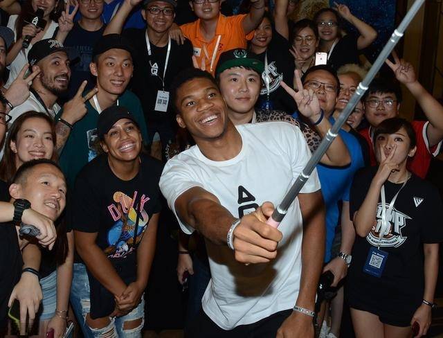 外媒：国米正在尝试引进哈伊杜克18岁中卫布拉尼米尔（外媒称国际米兰正寻求引进哈伊杜克18岁中卫布拉尼米尔）