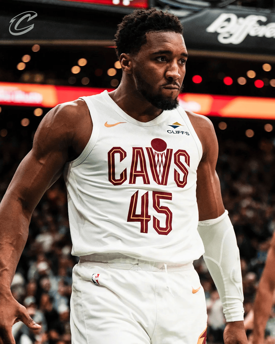 苏媒：苏超盐城赛区选拔活动已开启，水庆霞担任海选考官（江苏媒体：苏超盐城赛区选拔启动，水庆霞出任海选评委）