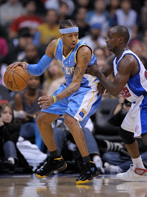 记者：恩昆库在冬窗的未来值得关注；米兰会和经纪人谈莱万（记者：冬窗恩昆库动向值得关注，米兰将与莱万经纪人会谈）