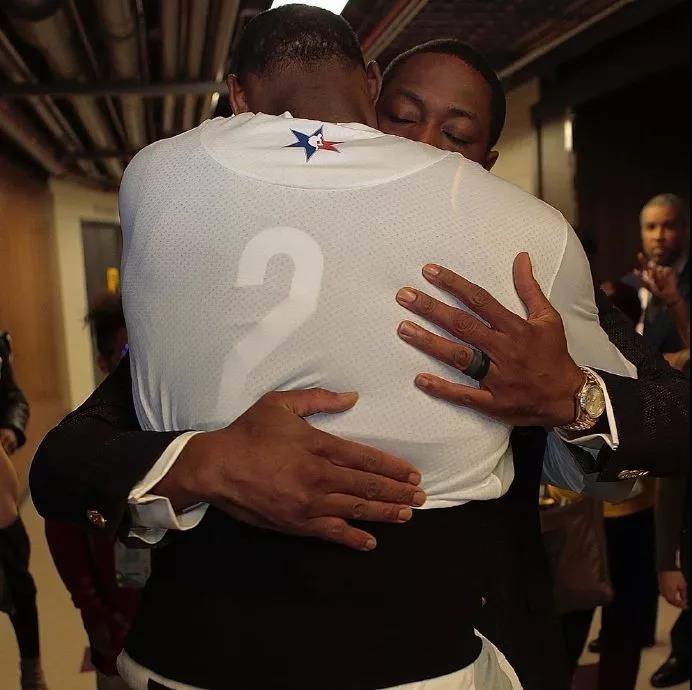 比利亚：传统9号位并没有消失，我非常欣赏阿尔瓦雷斯（比利亚称传统9号未绝迹，盛赞阿尔瓦雷斯）